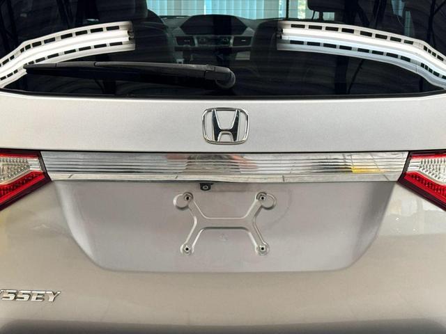 Photo of 2013 Alabaster Silver Metallic Honda Odyssey