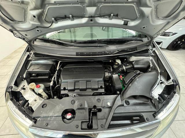 Photo of 2013 Alabaster Silver Metallic Honda Odyssey