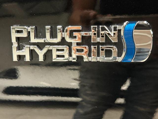 Photo of 2021 Midnight Black Metallic Toyota Prius Prime