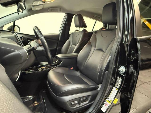 Photo of 2021 Midnight Black Metallic Toyota Prius Prime