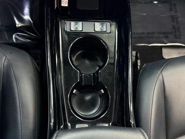 Photo of 2021 Midnight Black Metallic Toyota Prius Prime