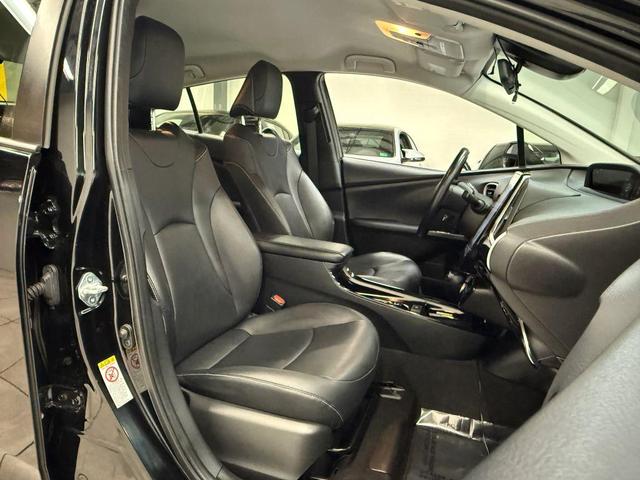 Photo of 2021 Midnight Black Metallic Toyota Prius Prime