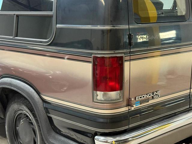 Photo of 1995  Ford E150