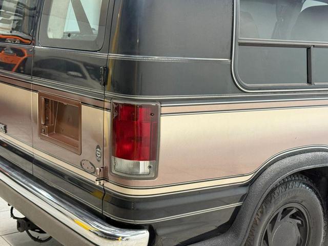 Photo of 1995  Ford E150