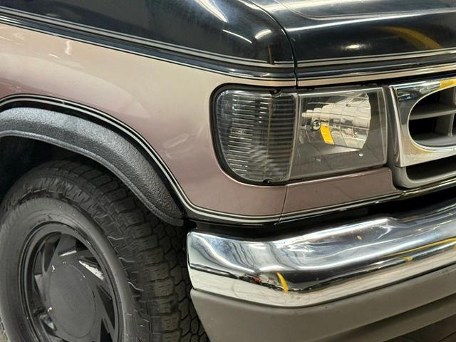 Photo of 1995  Ford E150