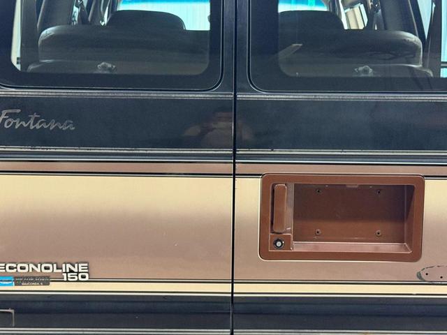 Photo of 1995  Ford E150