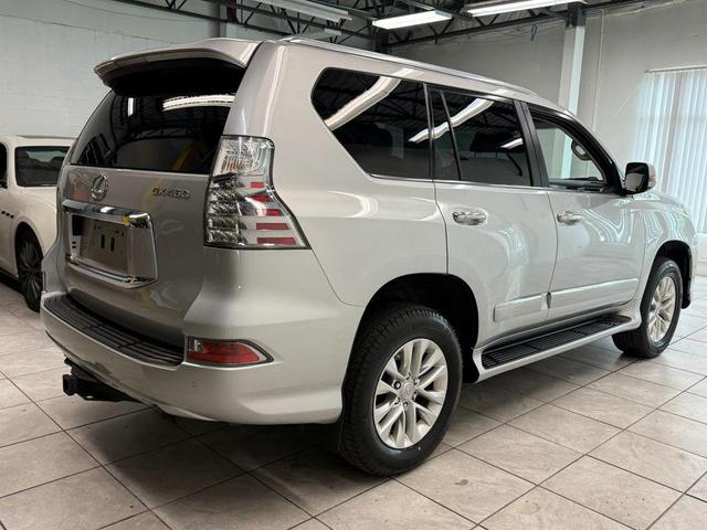 Photo of 2014 Tungsten Pearl Lexus GX 460