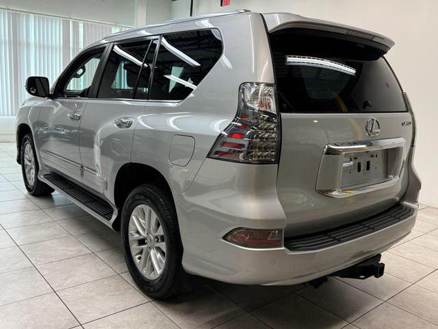 Photo of 2014 Tungsten Pearl Lexus GX 460