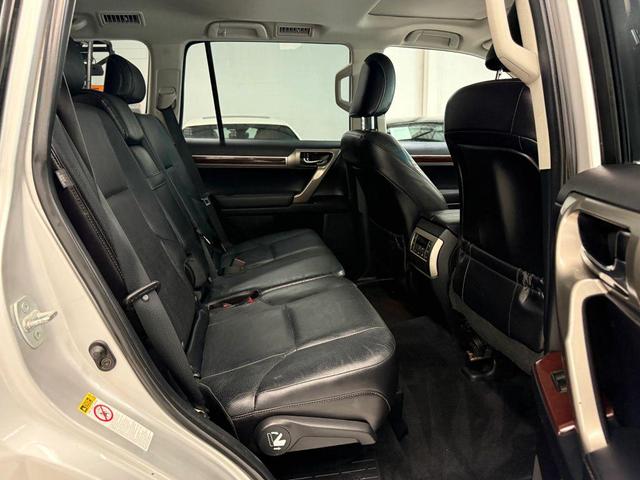Photo of 2014 Tungsten Pearl Lexus GX 460