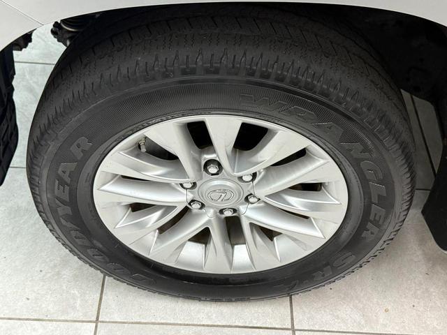 Photo of 2014 Tungsten Pearl Lexus GX 460