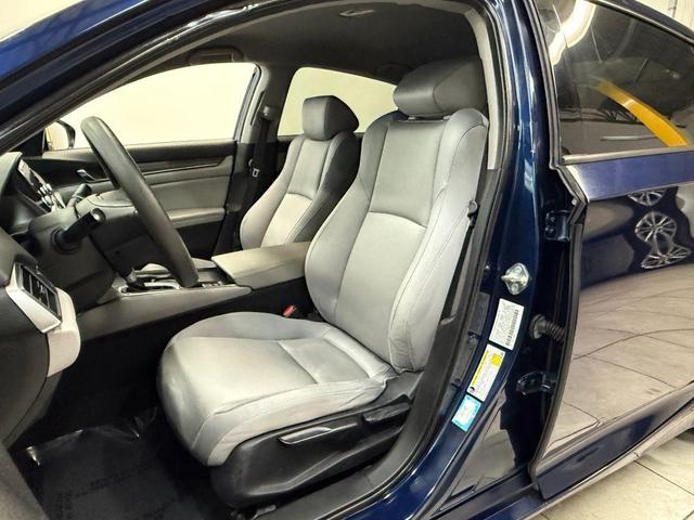 Photo of 2020 Obsidian Blue Pearl Honda Accord