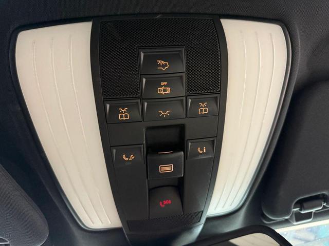Photo of 2016 Silver Mercedes-Benz E-Class