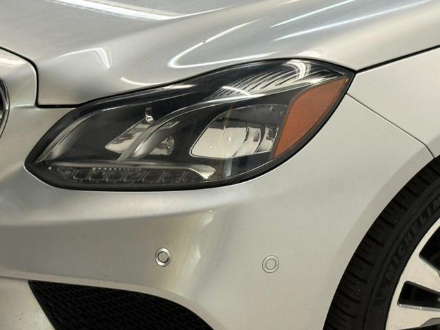 Photo of 2016 Silver Mercedes-Benz E-Class