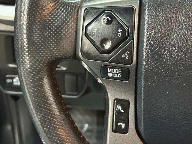 Photo of 2016 Magnetic Gray Metallic Toyota Tacoma
