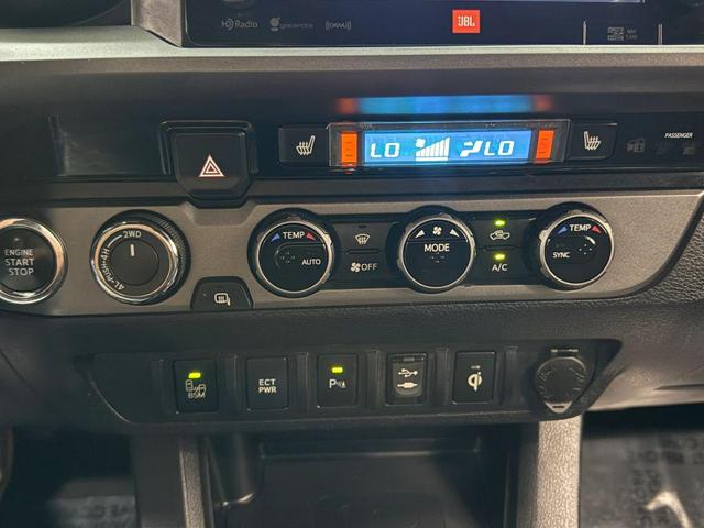 Photo of 2016 Magnetic Gray Metallic Toyota Tacoma