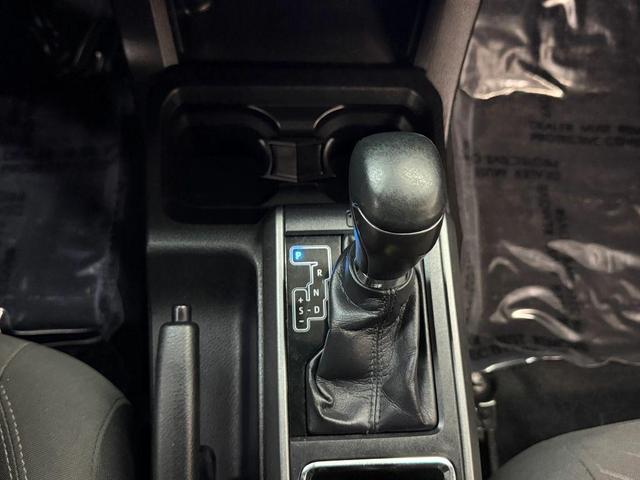 Photo of 2016 Magnetic Gray Metallic Toyota Tacoma