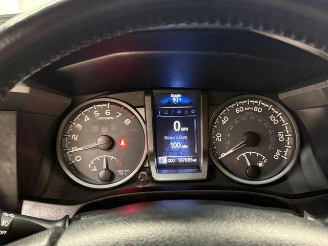 Photo of 2016 Magnetic Gray Metallic Toyota Tacoma
