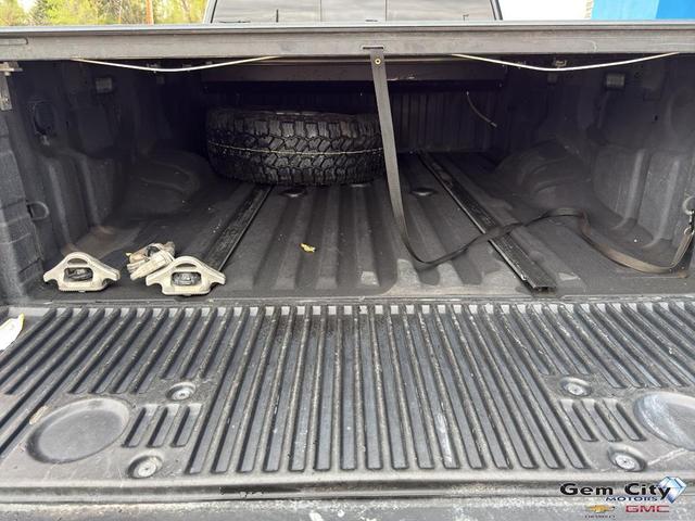 Photo of 2018 MAGNETIC BLACK Nissan Titan XD