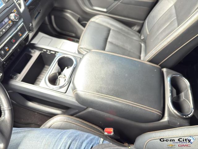 Photo of 2018 MAGNETIC BLACK Nissan Titan XD