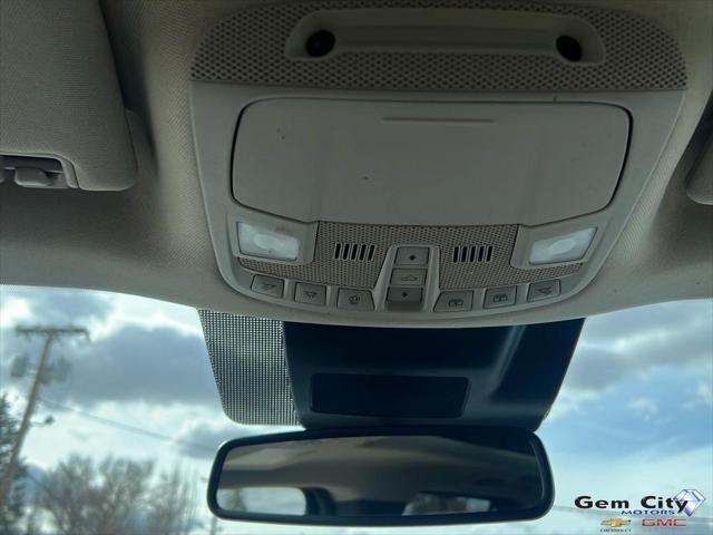 Photo of 2021 STAR WHITE MET TRI-COAT Ford Expedition