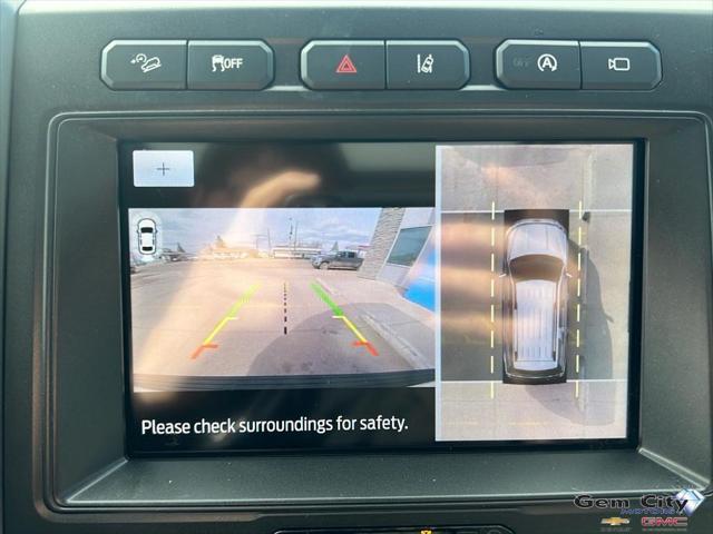 Photo of 2021 STAR WHITE MET TRI-COAT Ford Expedition