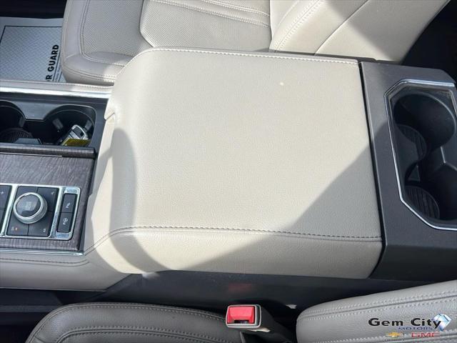 Photo of 2021 STAR WHITE MET TRI-COAT Ford Expedition