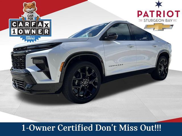 Photo of 2024 Iridescent Pearl Tricoat Chevrolet Traverse
