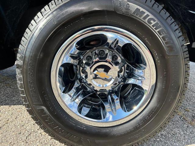 Photo of 2025 Black Chevrolet Silverado 3500