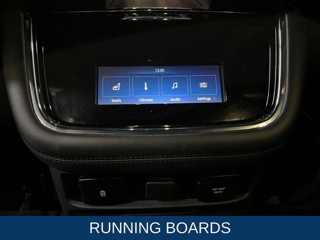 Photo of 2022 Radiance Metallic Lincoln Navigator