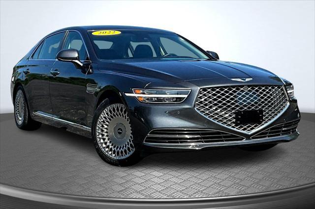 2022 Genesis G90