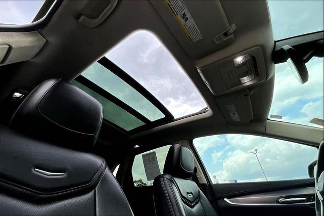 Photo of 2017 Stellar Black Metallic Cadillac XT5