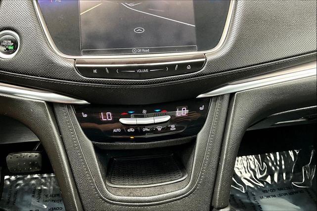 Photo of 2017 Stellar Black Metallic Cadillac XT5