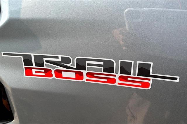 Photo of 2024 Sterling Gray Metallic Chevrolet Colorado