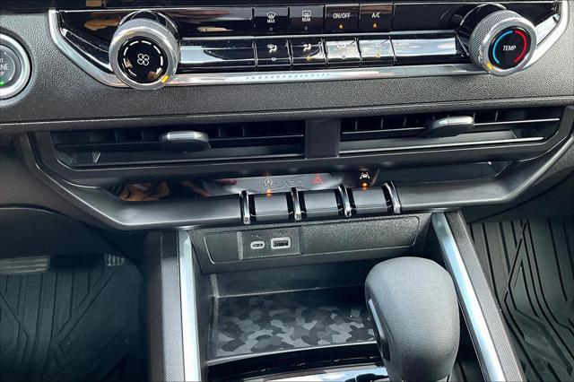 Photo of 2024 Sterling Gray Metallic Chevrolet Colorado