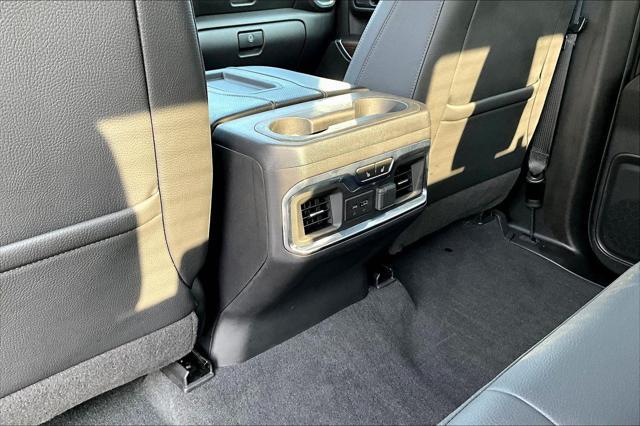 Photo of 2021 Onyx Black GMC Sierra 1500