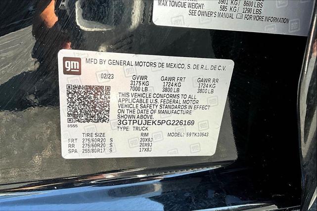 Photo of 2023 Onyx Black GMC Sierra 1500