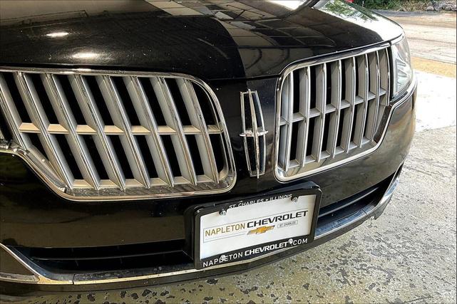 Photo of 2010 Tuxedo Black Metallic Lincoln MKZ