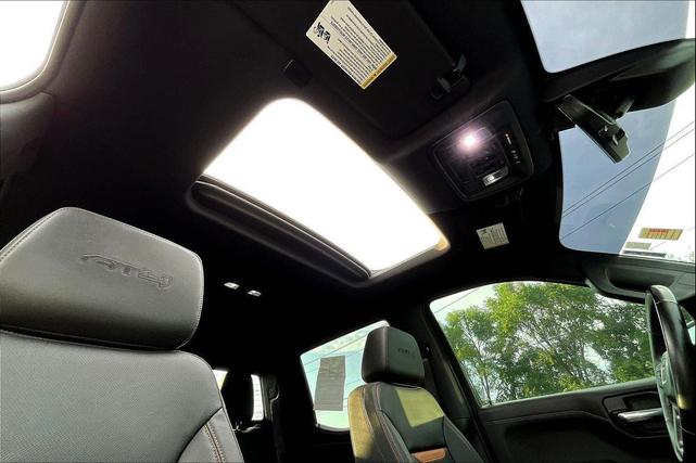 Photo of 2022 Summit White GMC Sierra 1500