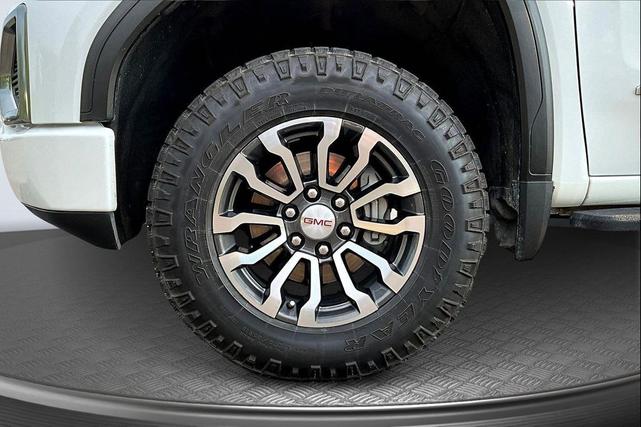Photo of 2022 Summit White GMC Sierra 1500