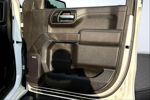 Photo of 2022 Summit White GMC Sierra 1500
