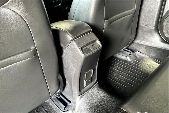 Photo of 2017 Mosaic Black Metallic Chevrolet Cruze