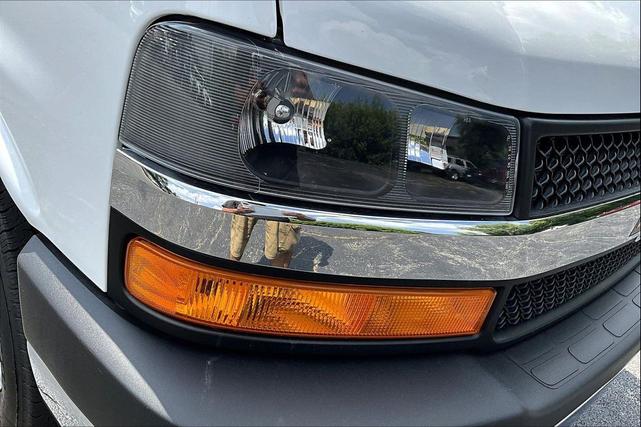 Photo of 2024 Summit White Chevrolet Express 3500