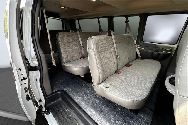 Photo of 2024 Summit White Chevrolet Express 3500