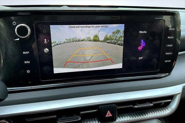 Photo of 2023 Glacial White Pearl Kia K5
