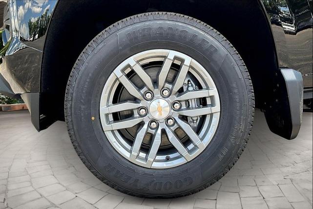 Photo of 2025 Black Chevrolet Colorado