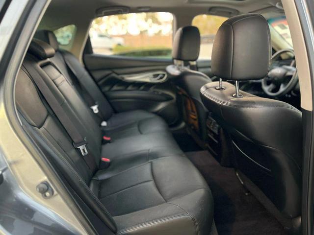 Photo of 2018 Graphite Shadow INFINITI Q70