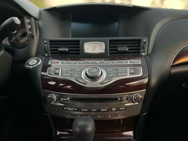 Photo of 2018 Graphite Shadow INFINITI Q70