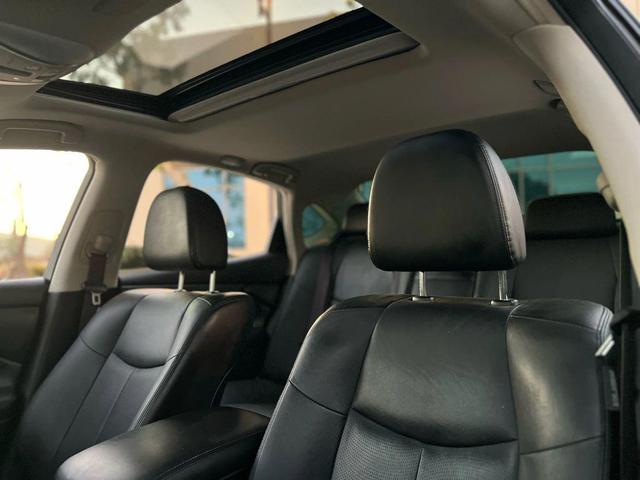 Photo of 2018 Graphite Shadow INFINITI Q70