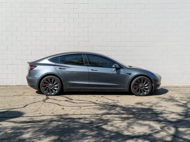 Photo of 2023 Midnight Silver Metallic Tesla Model 3