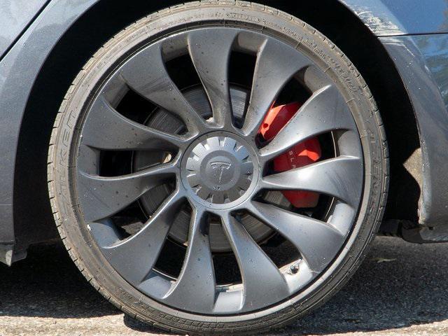Photo of 2023 Midnight Silver Metallic Tesla Model 3